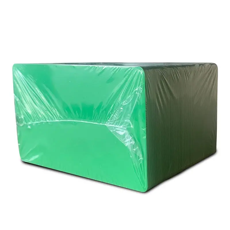 Green coloured cards with solid core coloured edges (x100)
